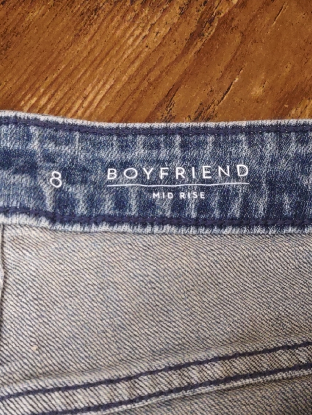 Simply Vera Vera Wang Blue Denim Boyfriend Jeans with White Floral Embroidery - Picture 3 of 4